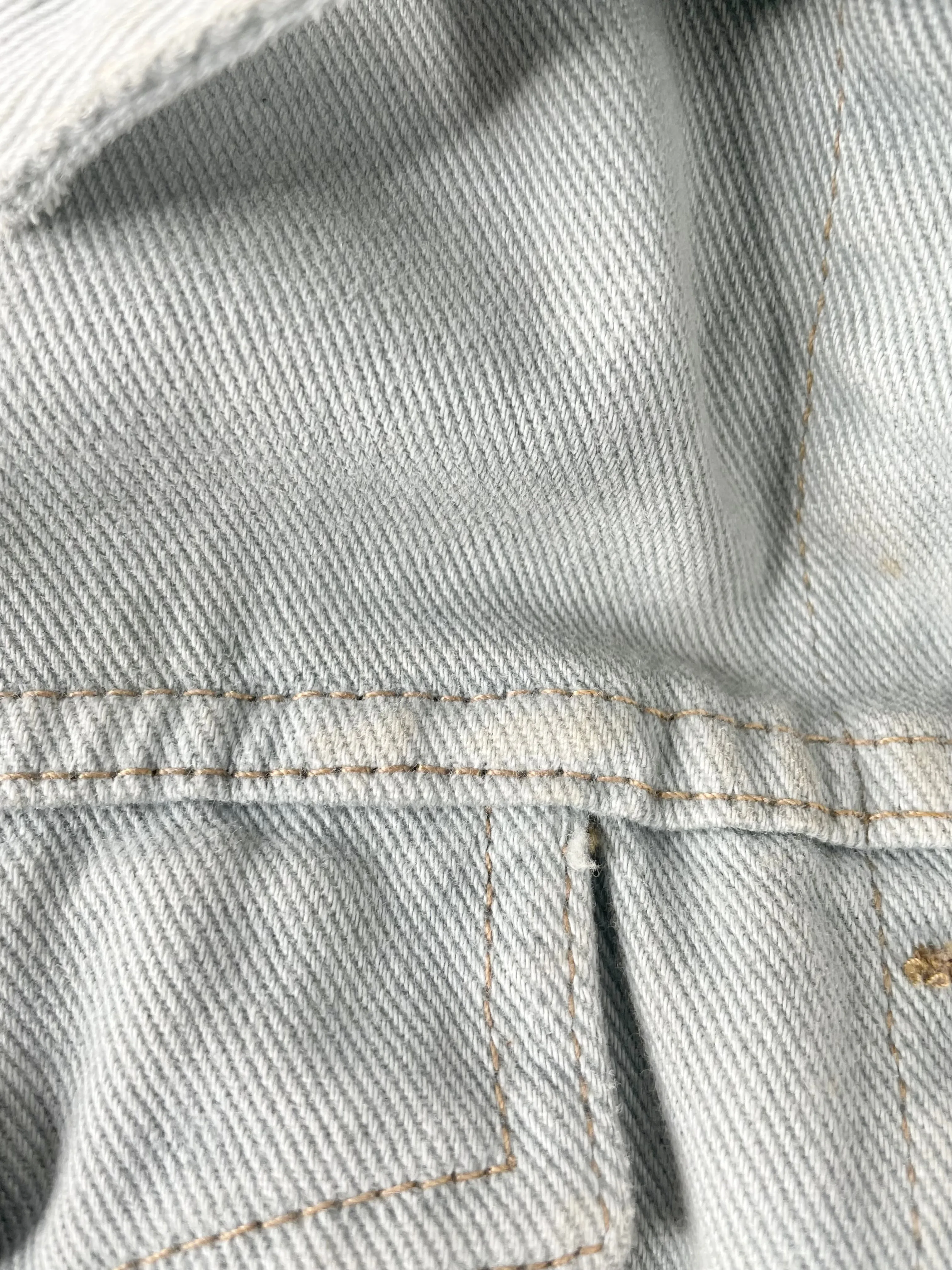 Alexander McQueen Sage Green Chain-Belted Denim Jacket - AU14
