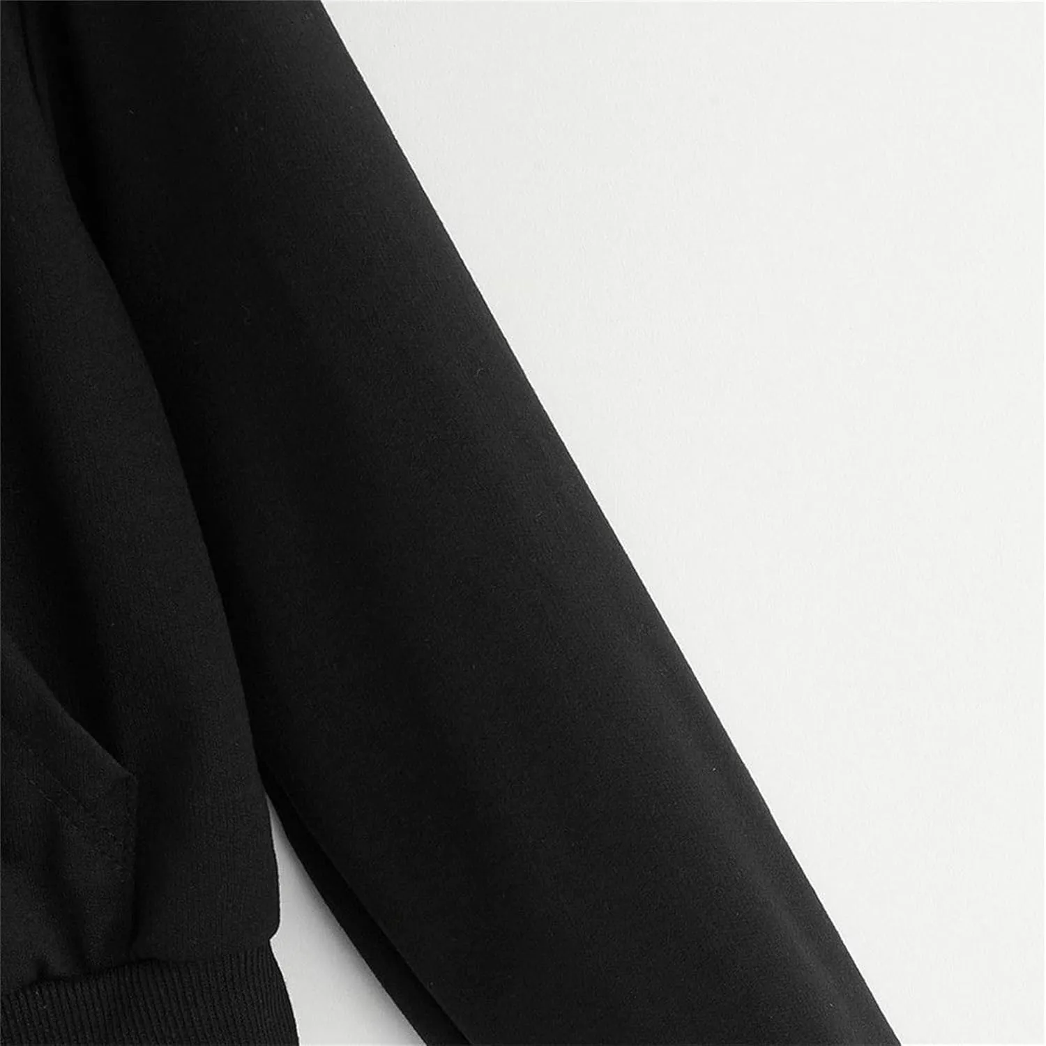 Women's Cropped Hoodies Fall Outfits Long Sleeve Zip Up Sweatshirt with Pocket Lightweight Hooded Pullover Tops